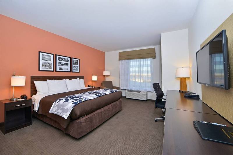 Hotel Sleep & North - I-35 2*